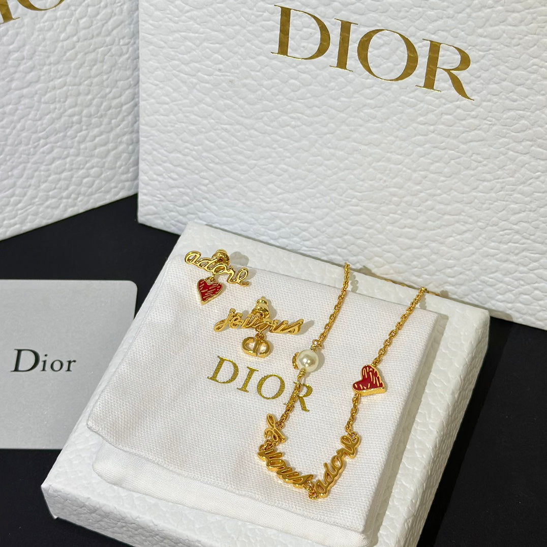 do letter yellow gold earrings eha801