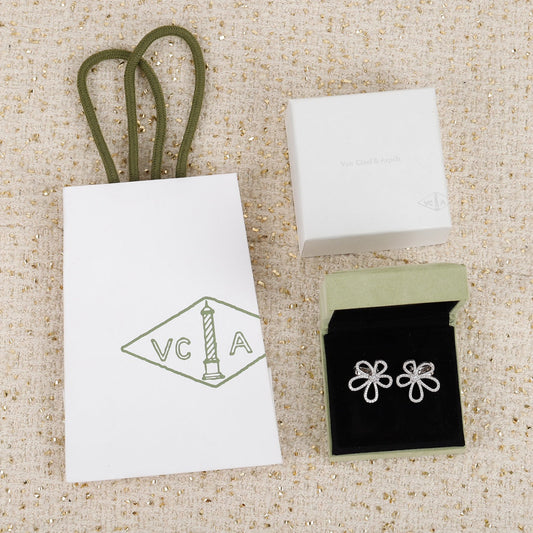 vac flowerlace large flower silver earrings eha678