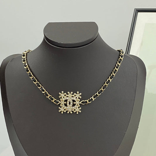 Hollow block flower rhinestone leather necklace XLA287