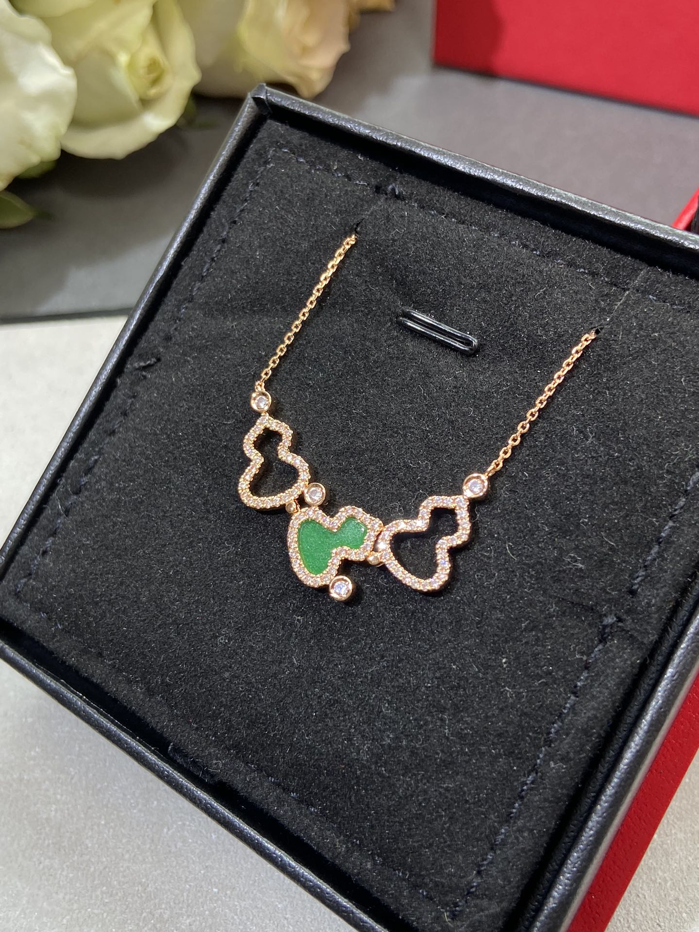 Queelin Kirin Gourd Gold Necklace XLA255