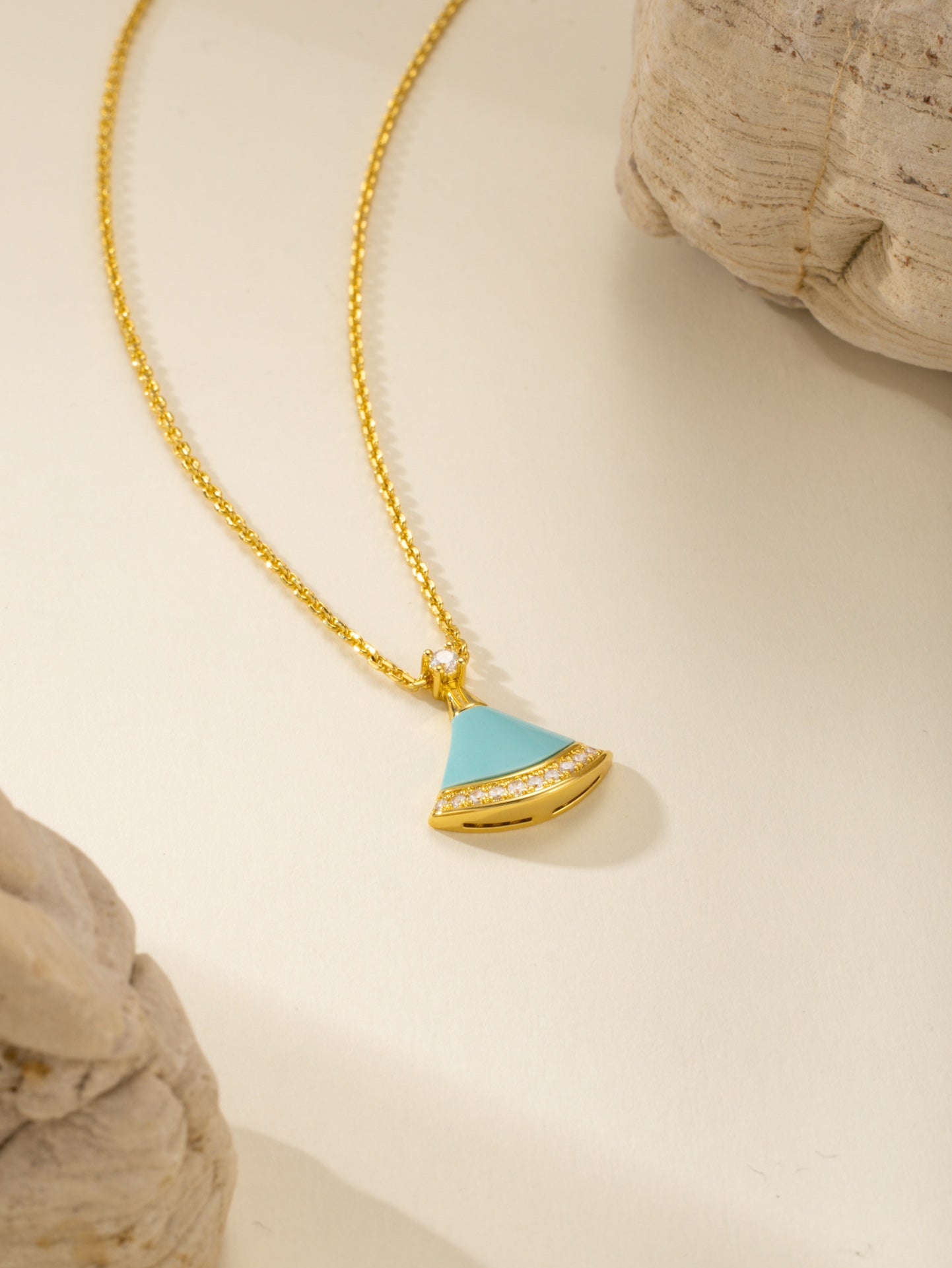 Small Fan Gold Diamond Set Turquoise Necklace XLA365