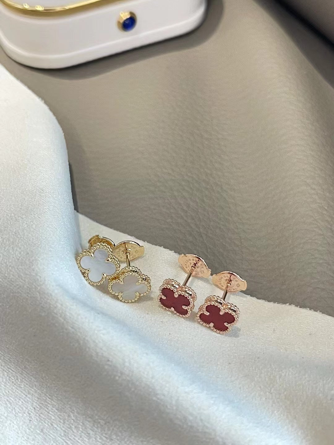 vca small 9mm earnail red agate earrings eha385