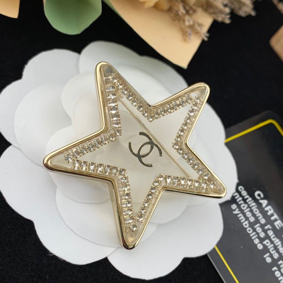 cha pentagram acrylic brooch xza18