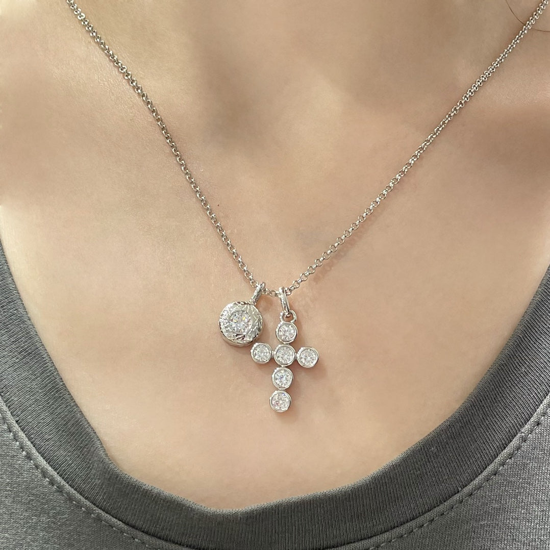 Round Cross Silver Necklace XLA254