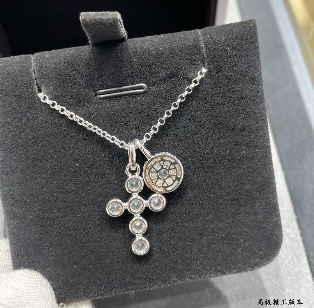 Round Cross Silver Necklace XLA254