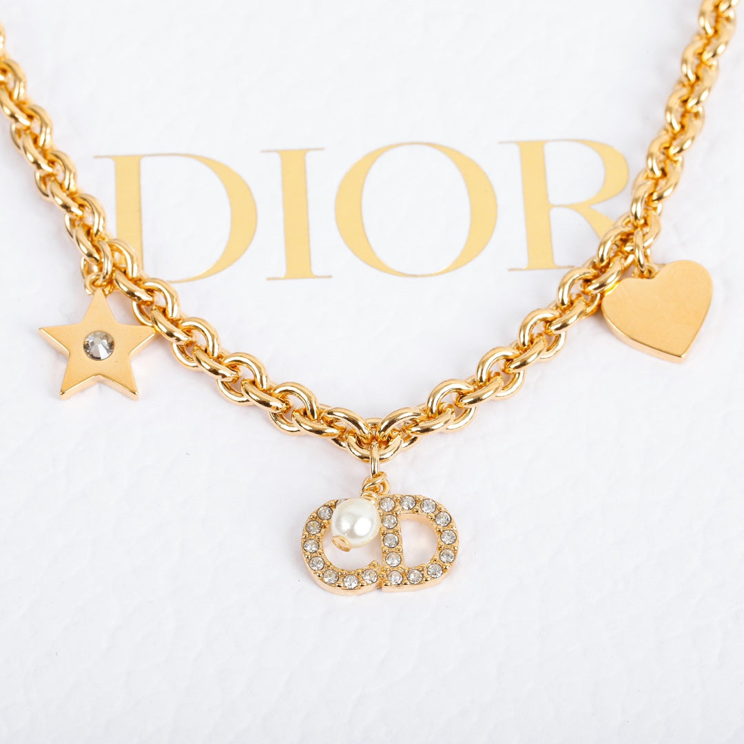 DO Golden Star Love Necklace XLA311