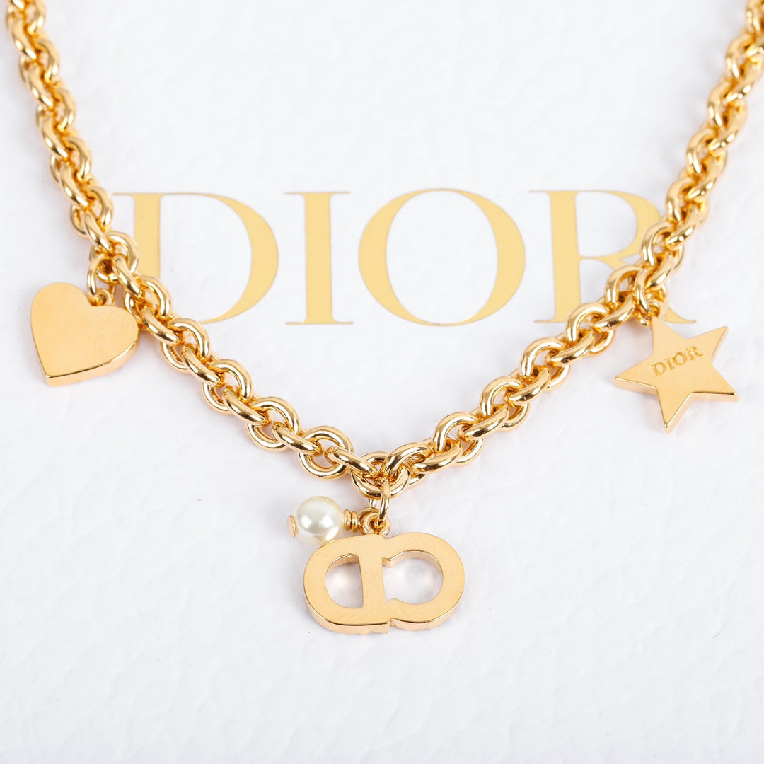 DO Golden Star Love Necklace XLA311