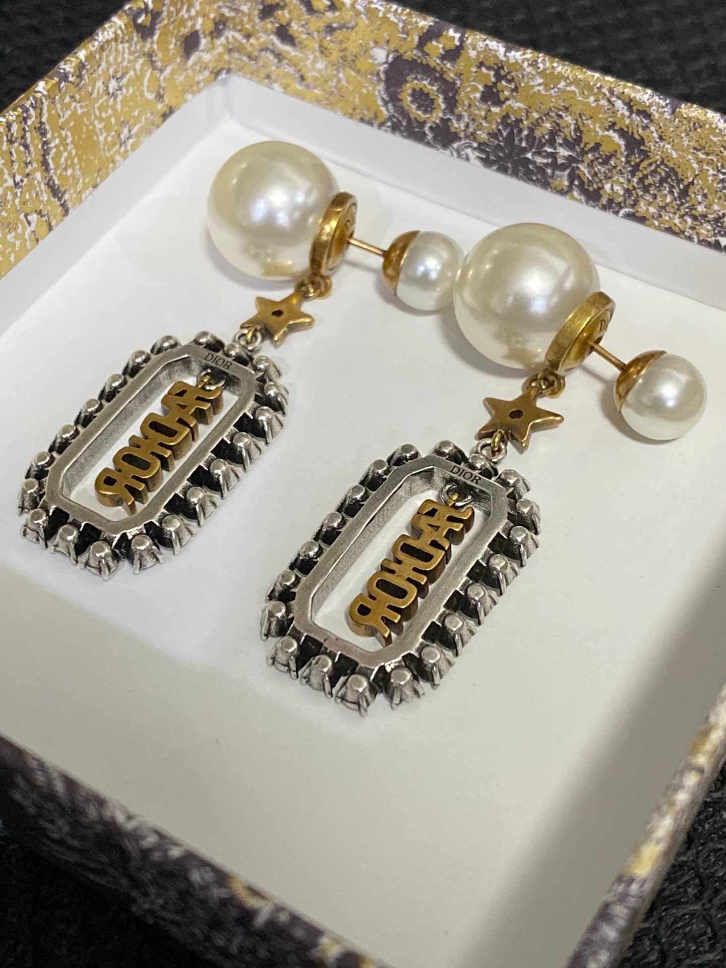 size bead hanging letter earrings eha804