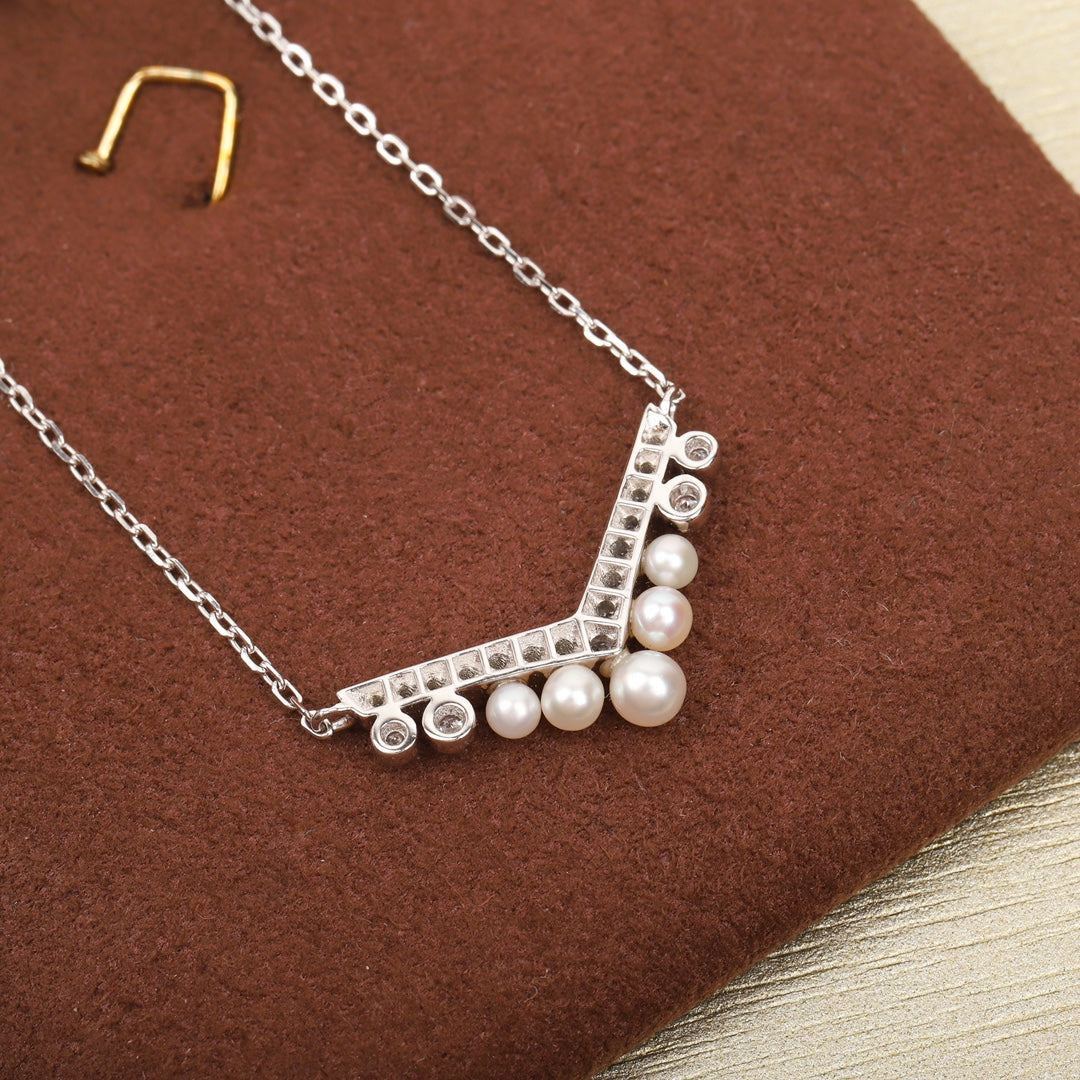 V-shaped pearl silver necklace XLA481