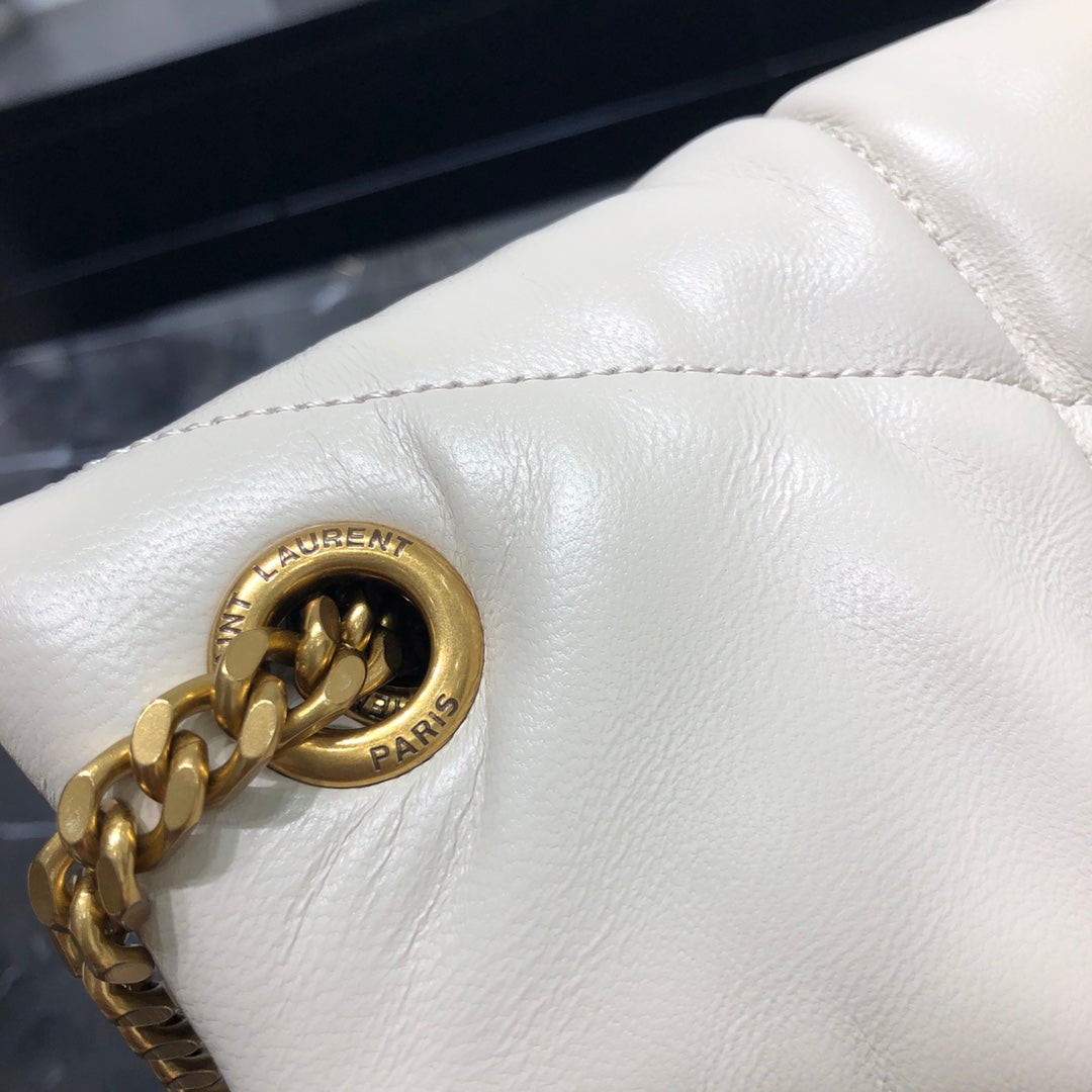 35cm LOULOU PUFFER Milk White Cross Shoulder Bag 577475