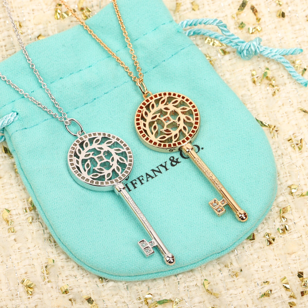 Victoria Key Pendant Necklace XLA339