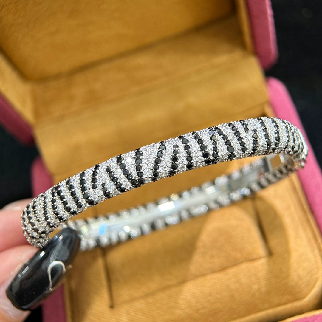 Black and White Zebra Pattern Bracelet XLA168