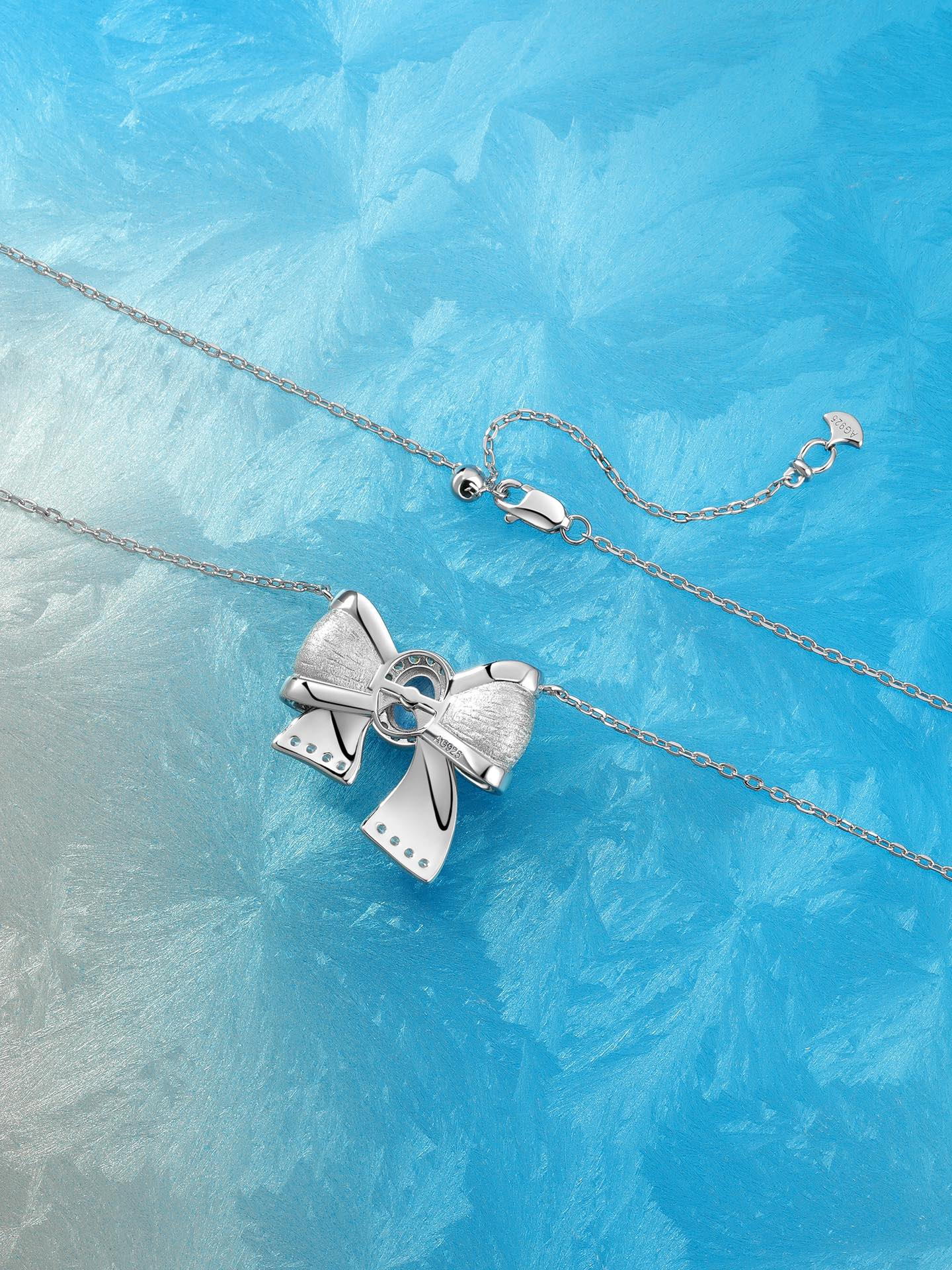 Agile Butterfly Silver Necklace XLA335