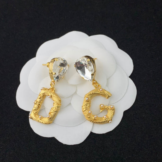 dg zircon hanging letter gold earrings eha503