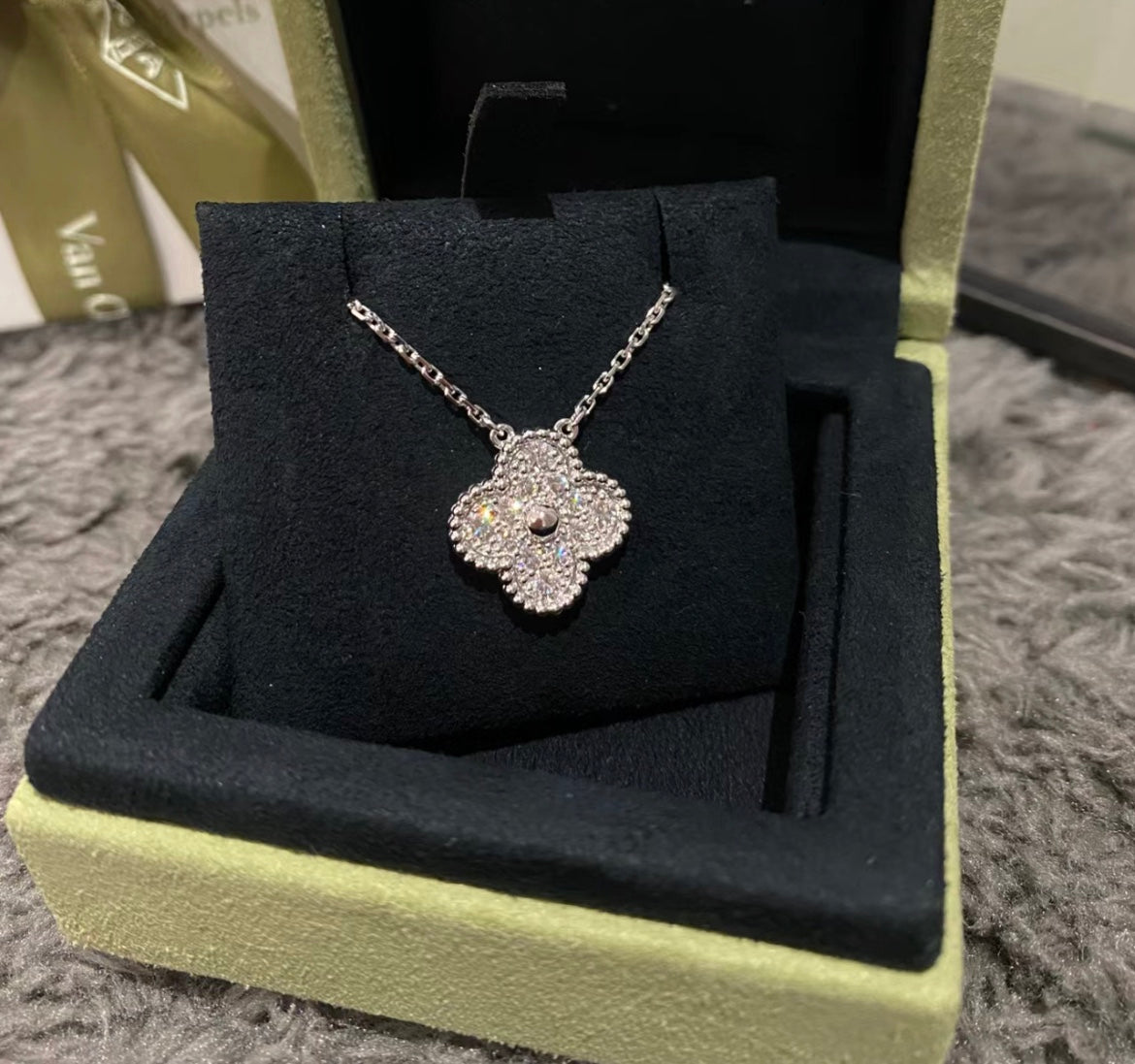 Clover Full Diamond Single Flower Silver Necklace XLA373