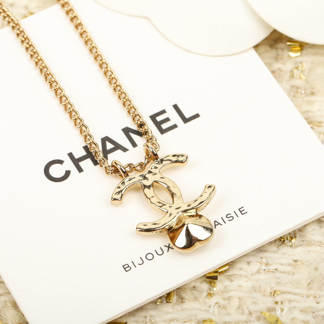 CHA Double C Peach Heart Necklace XLA366