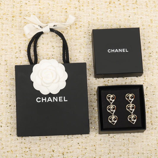 cha three love yellow gold earrings eha581