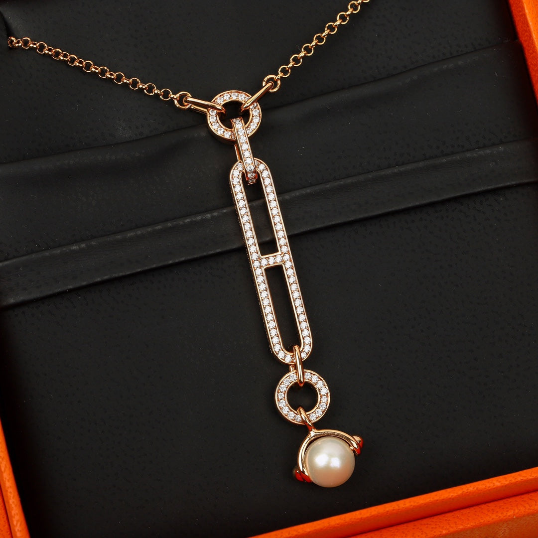 Rose Gold Pearl Pendant Necklace XLA332