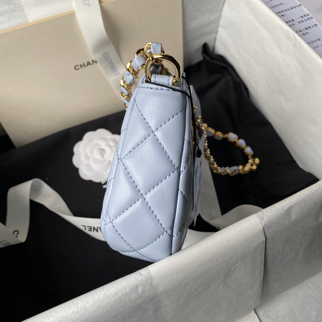 CHA 13CM enamel buckle hobo light blue shoulder bag AS3786