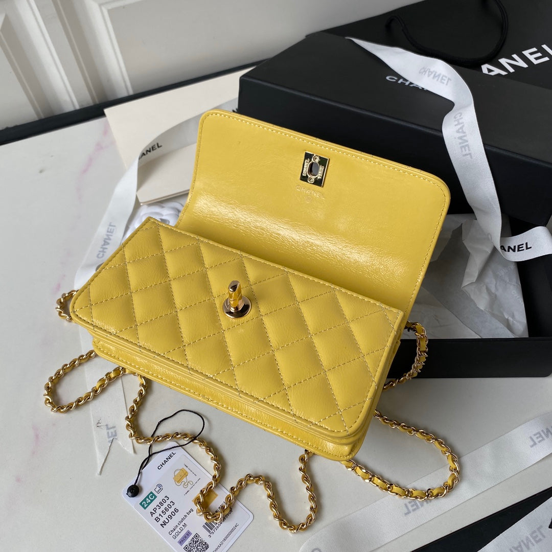 19CM woc pearl yellow relief double C handbag Ap3803