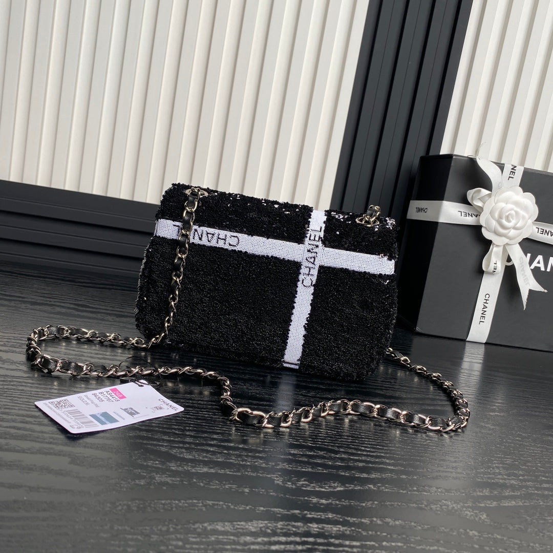 21CM Bow CF Black and White sequin Shoulder Bag AS4418