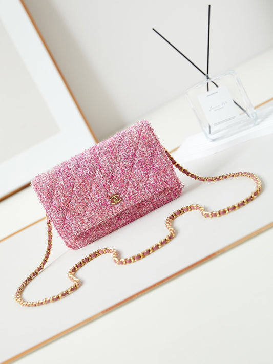 CHA 12CM 24P WOC Pink Woolen Shoulder Bag AP0250