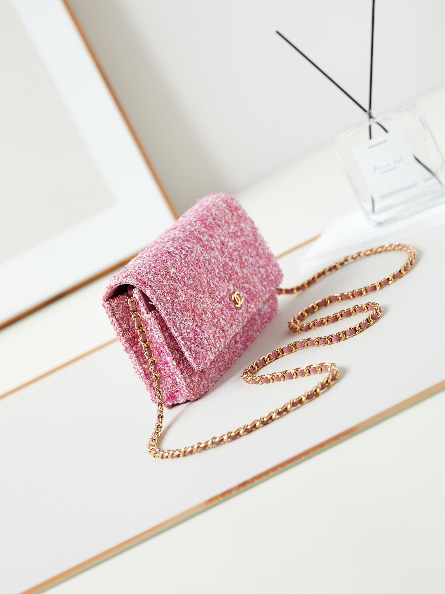 CHA 12CM 24P WOC Pink Woolen Shoulder Bag AP0250