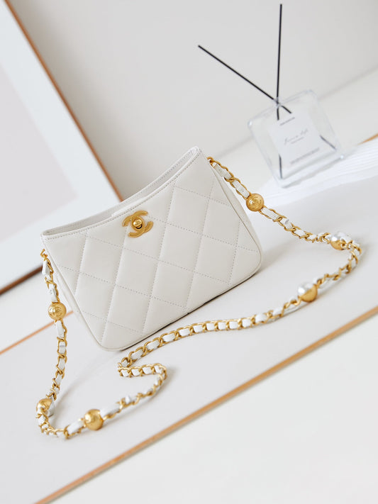 13CM White 24B Pearl Underarm Shoulder Bag AS4948