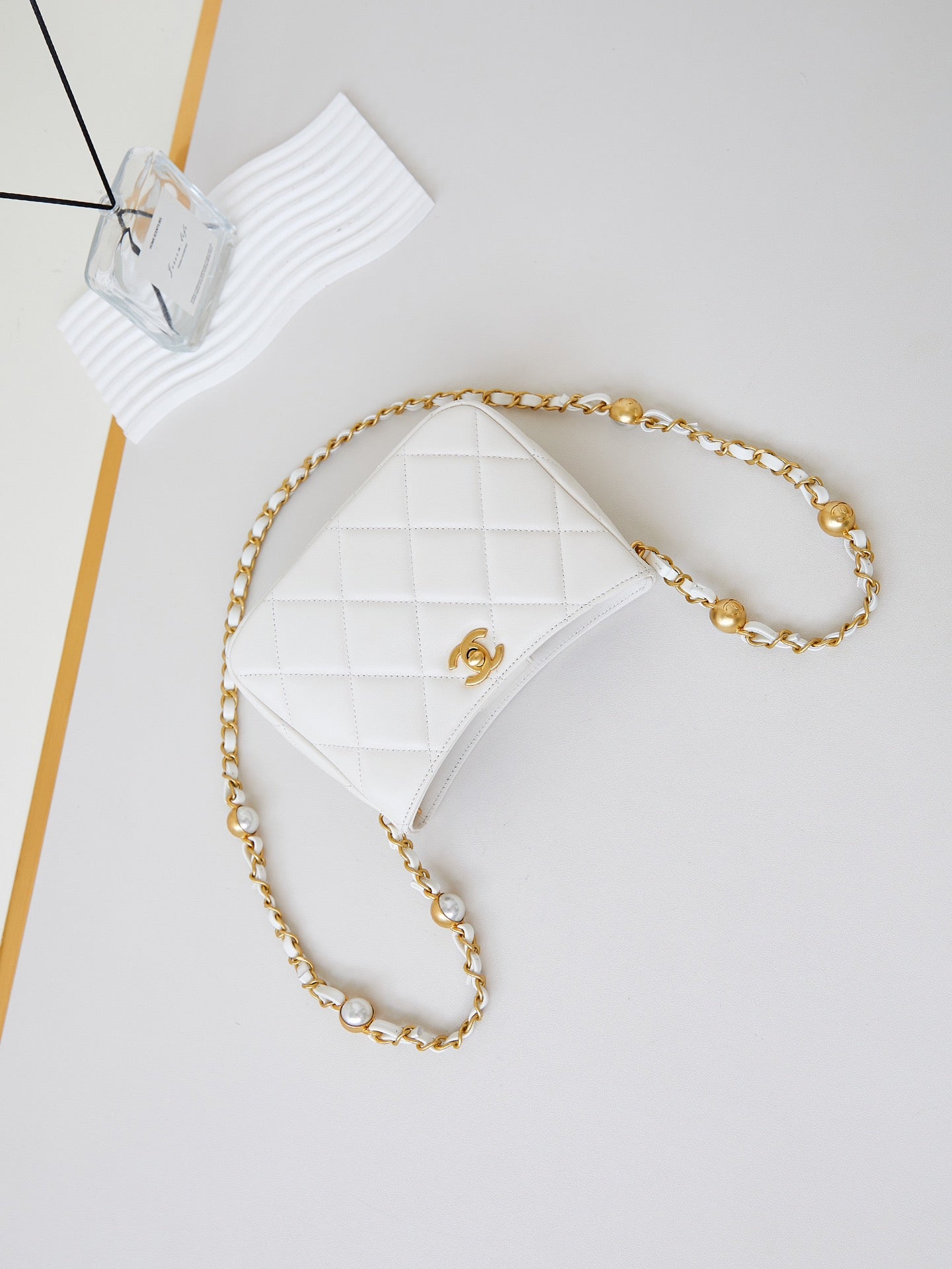 13CM White 24B Pearl Underarm Shoulder Bag AS4948