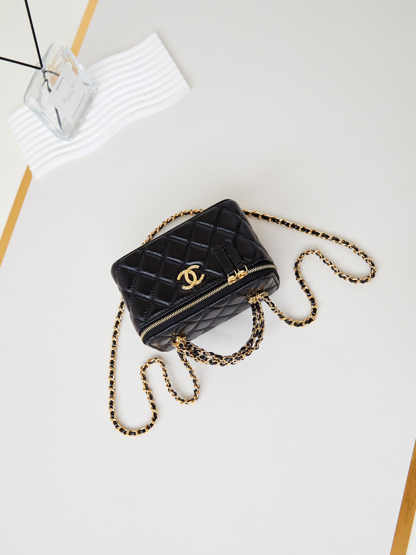 CHA 9.5CM black chain rectangular box bag AP4168