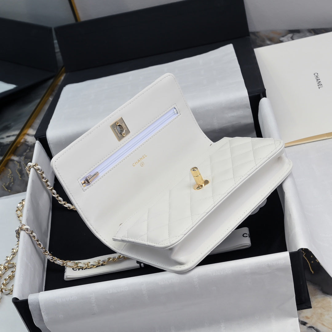 19CM white sheepskin with diamond crossbody handbag AP4042