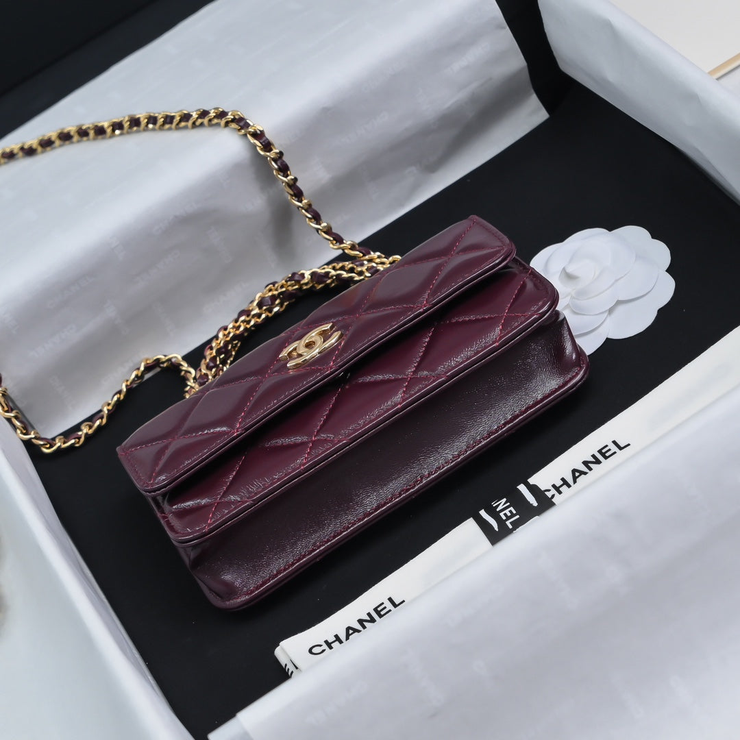 CHA 17CM Wine Red Chain Handheld Shoulder Bag AP4167