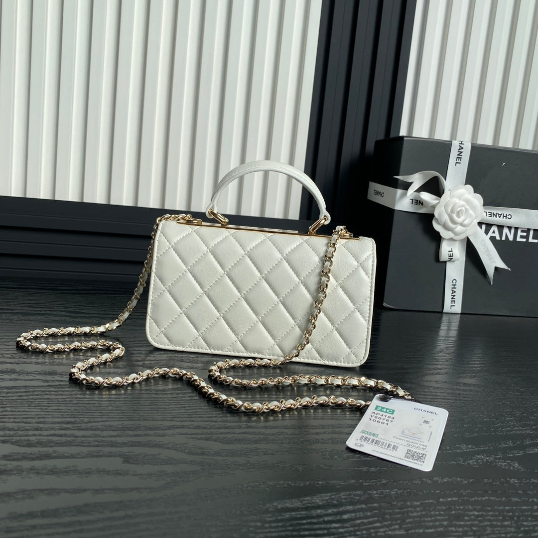 18.5CM 24B Trendy CC White Handheld Crossbody Bag Ap4184