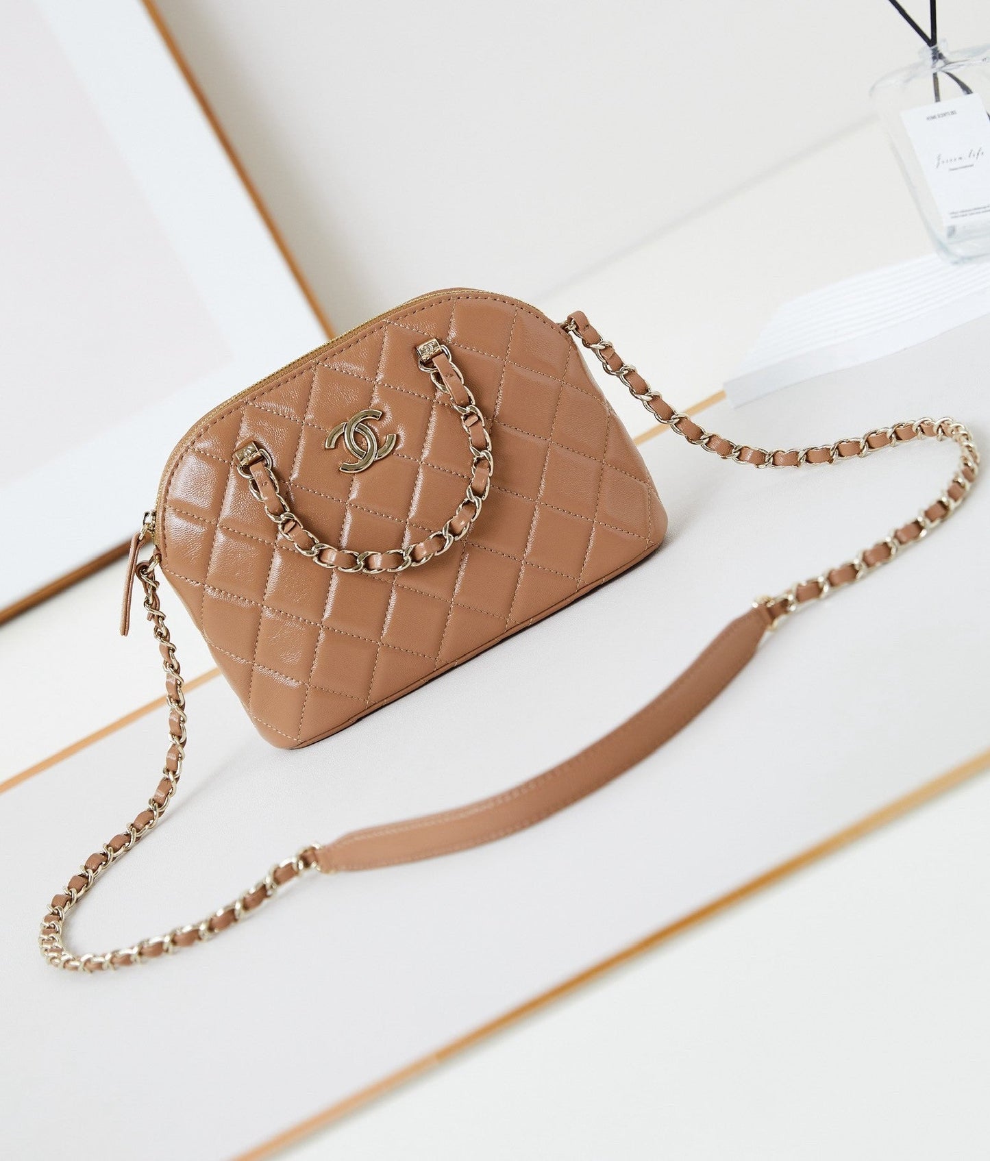 CHA 15CM milk tea colored shell carrying crossbody bag AS5130