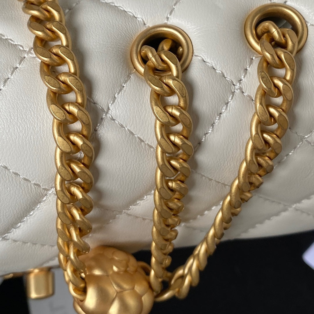 cha 13cm white golden ball chain shoulder bag as4041