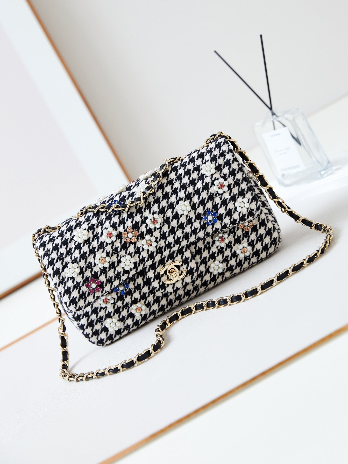 25CM sequined pearl CF shoulder crossbody bag AS1112