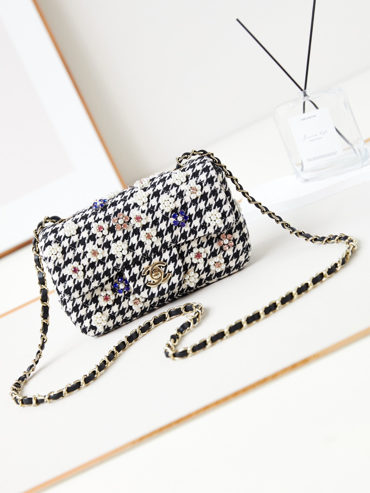 CHA 21CM Embroidered Pearl CF Single Shoulder Crossbody Bag AS1112