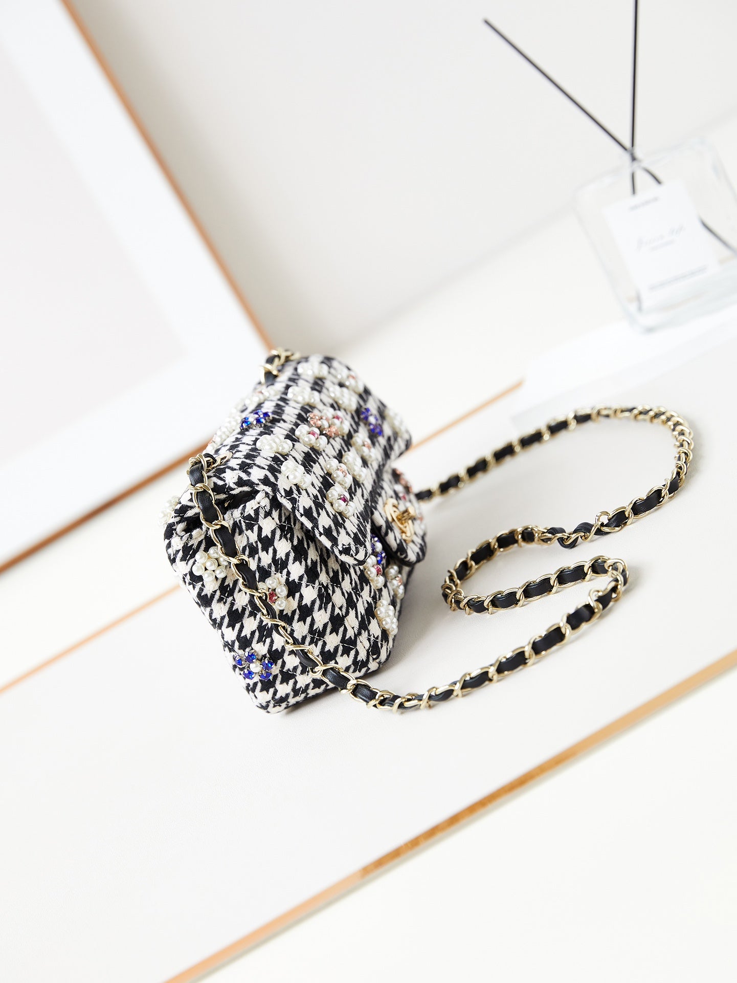 CHA 21CM Embroidered Pearl CF Single Shoulder Crossbody Bag AS1112