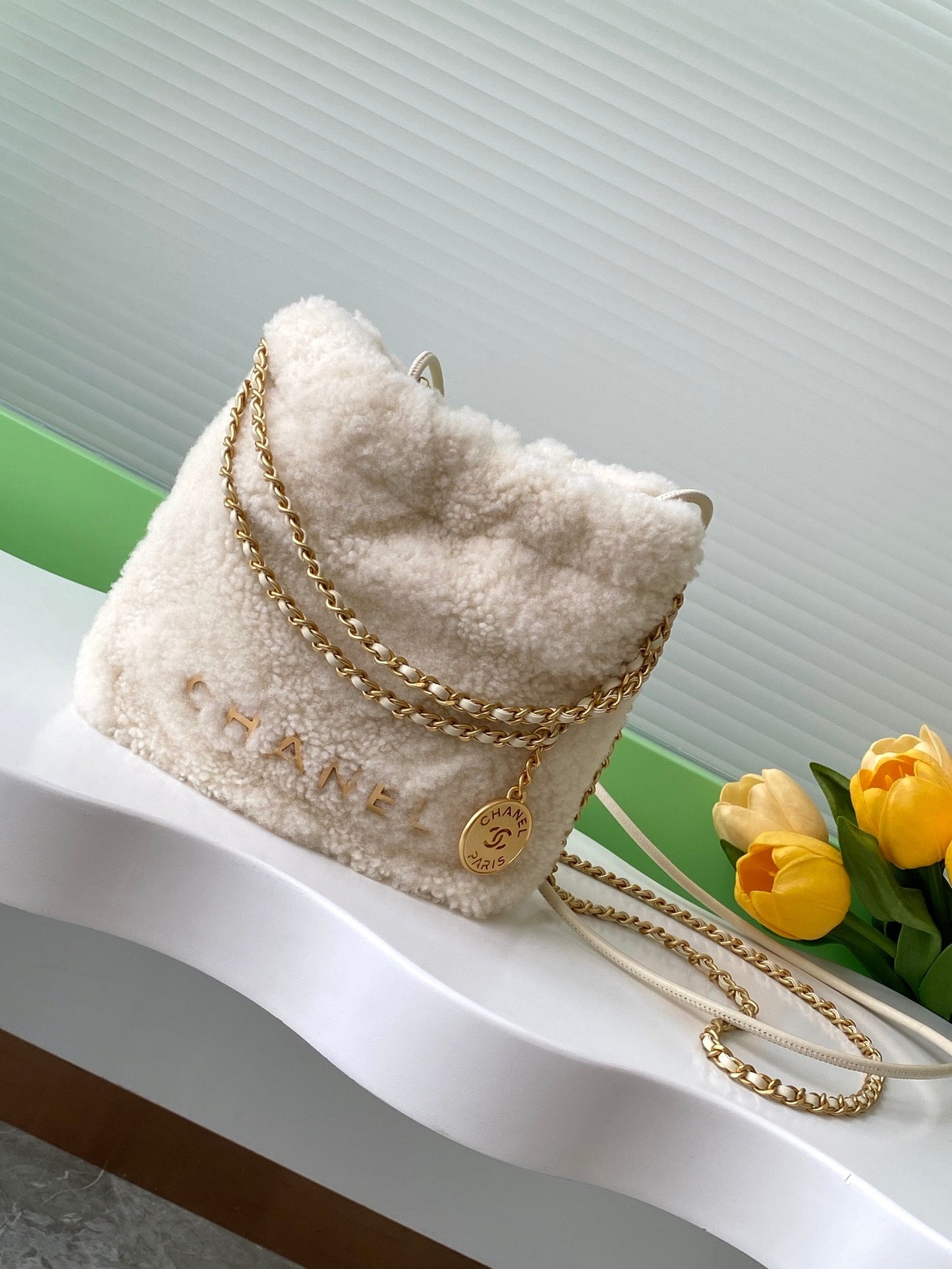 CHA 24K wool Mini 22 shoulder bag AS3980