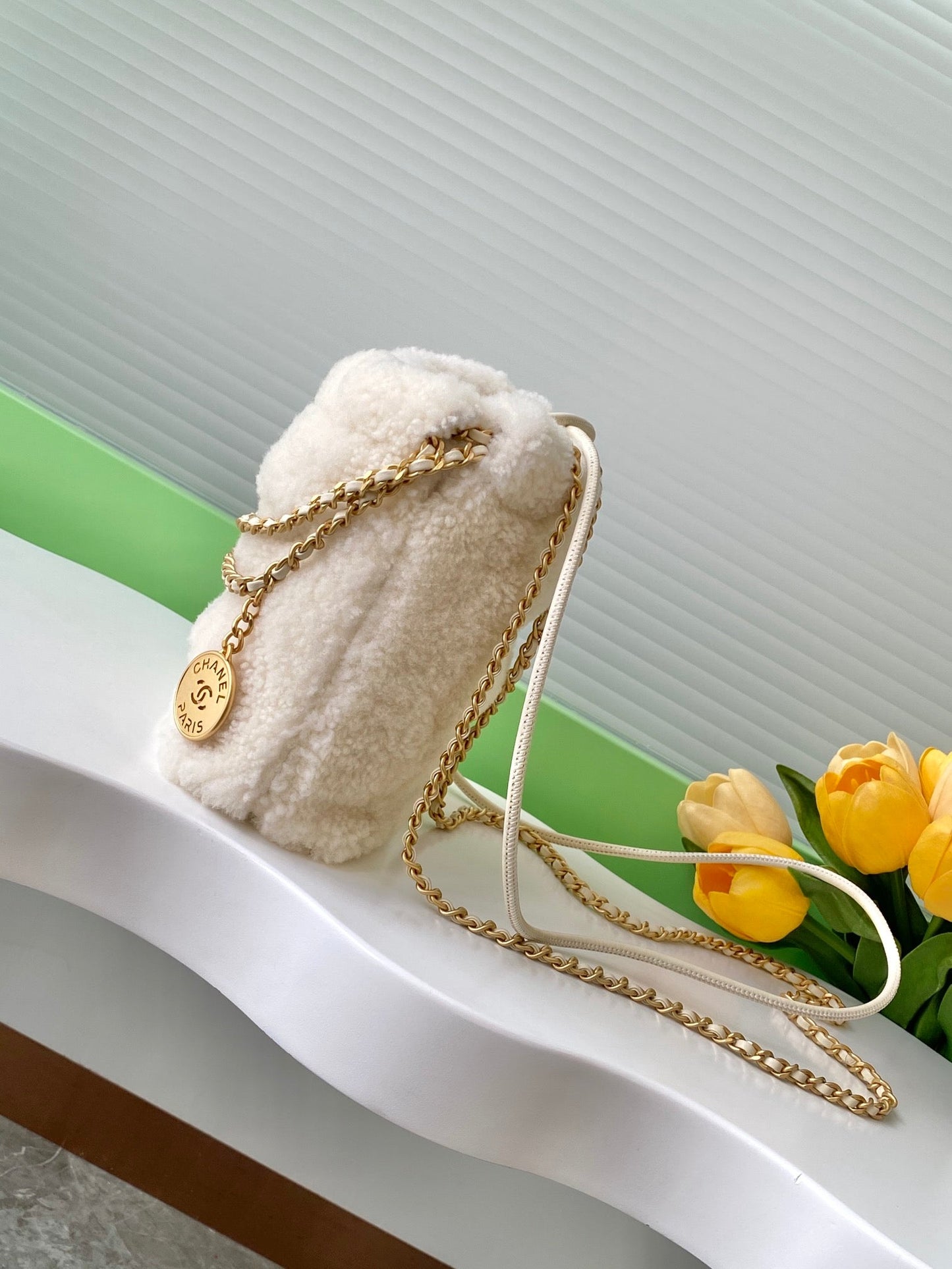 CHA 24K wool Mini 22 shoulder bag AS3980