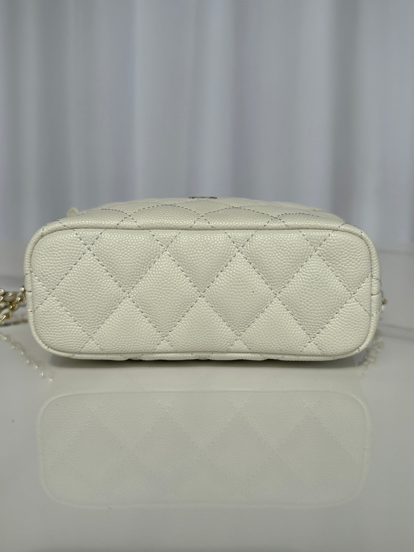 19CM white ball patterned cowhide hand-held armpit bag AS4386