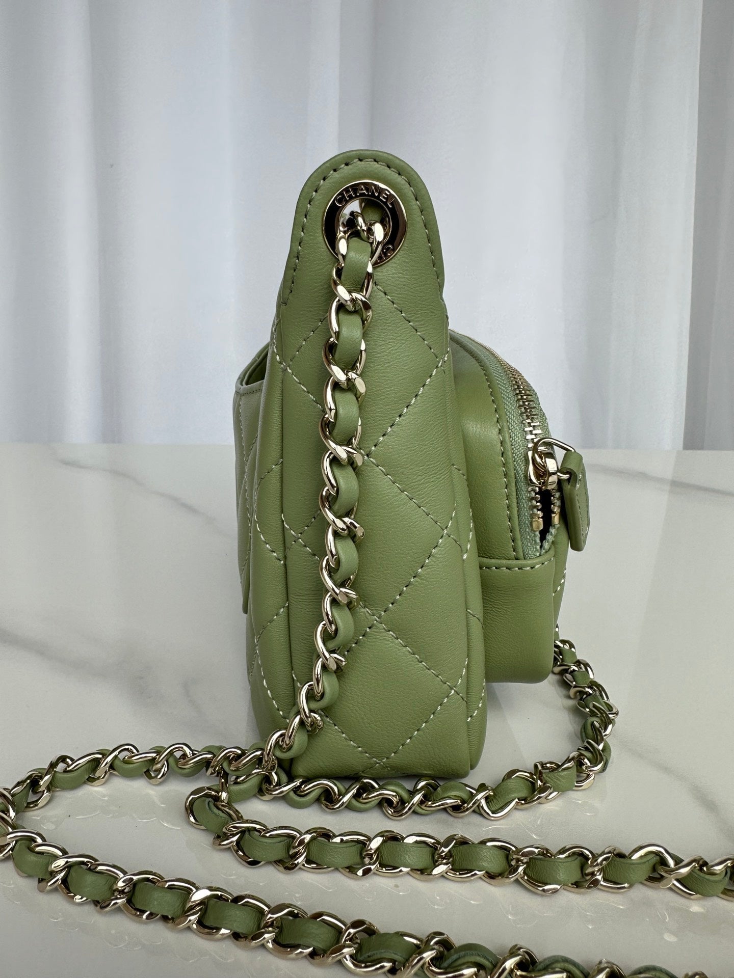 CHA 21CM green shoulder crossbody bag AS4349