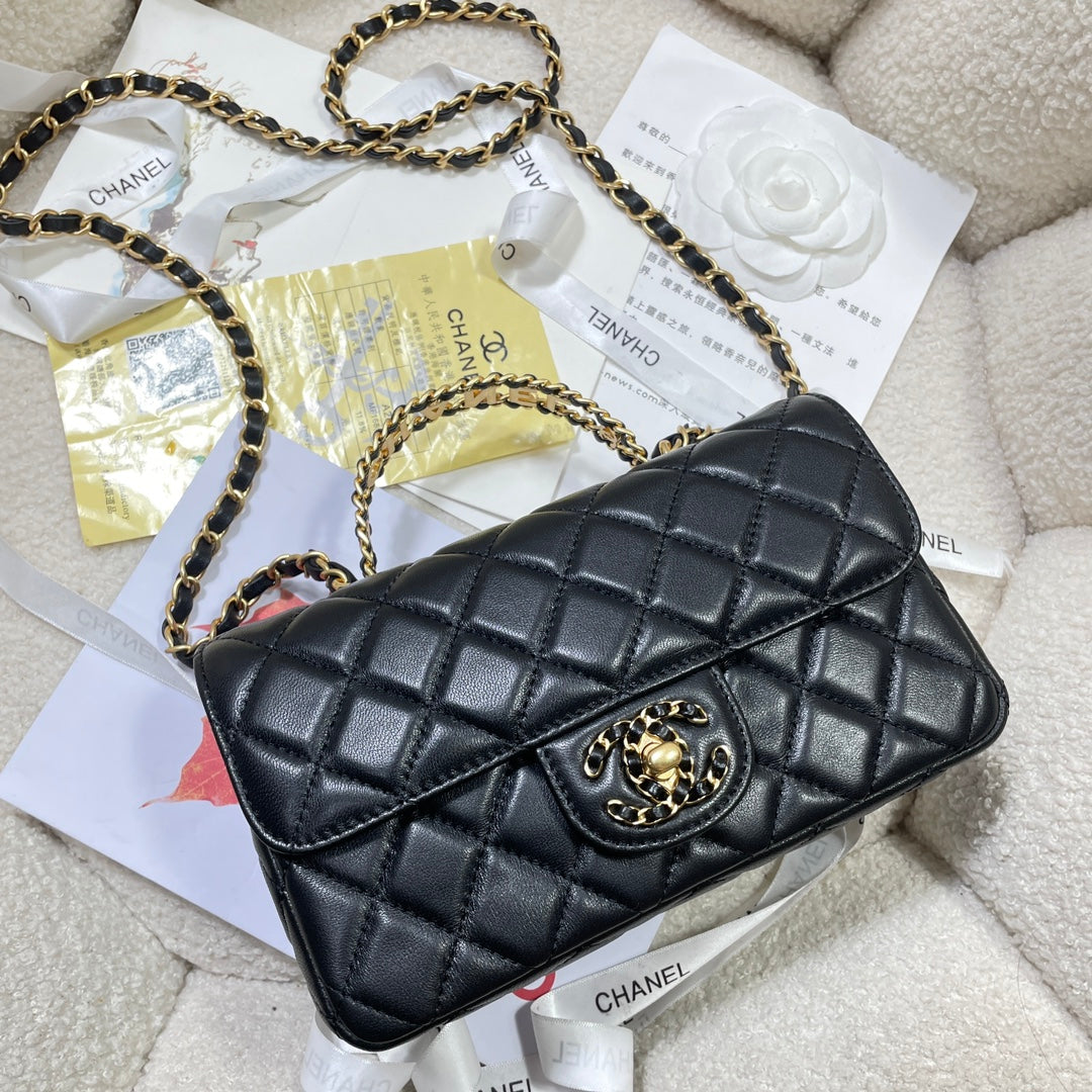 cha 21cm black sheepskin cross shoulder bag 4362