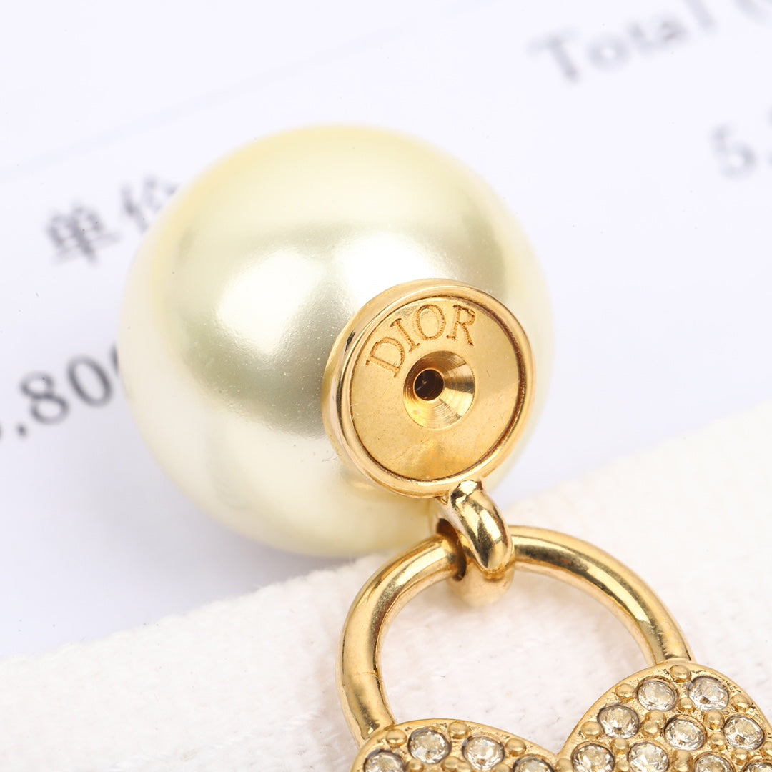 Pearl heart yellow gold earrings EHA690