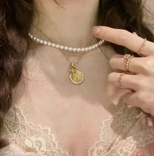 kroos circle cross yellow gold necklace xla477