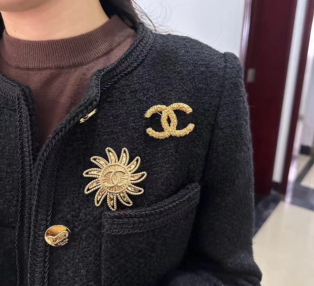 sun yellow gold brooch xza51