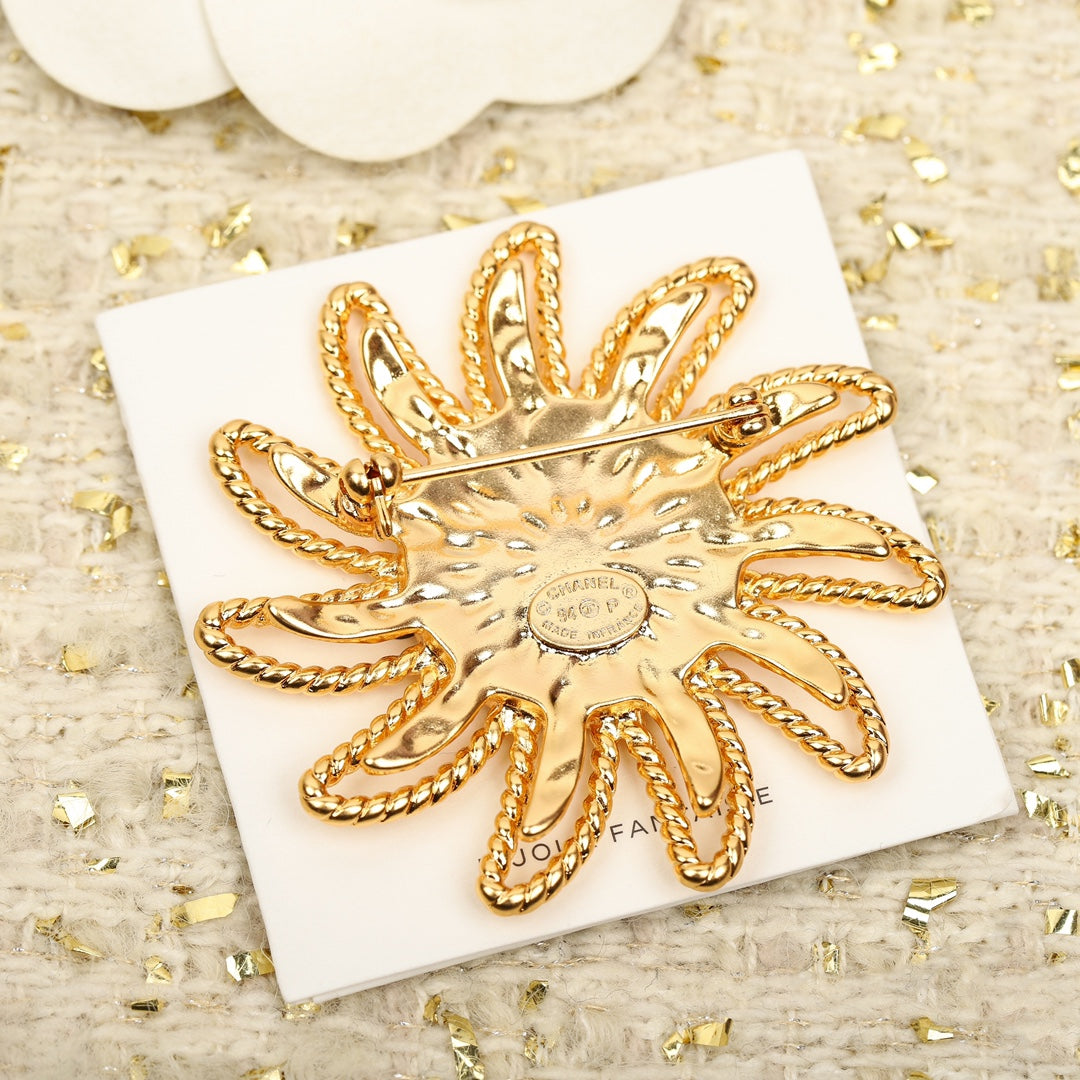 sun yellow gold brooch xza51