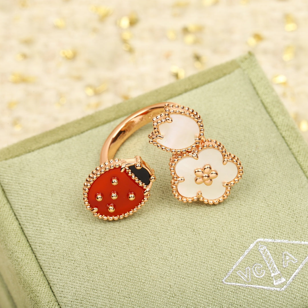 Seven star ladybug yellow gold ring JZA204