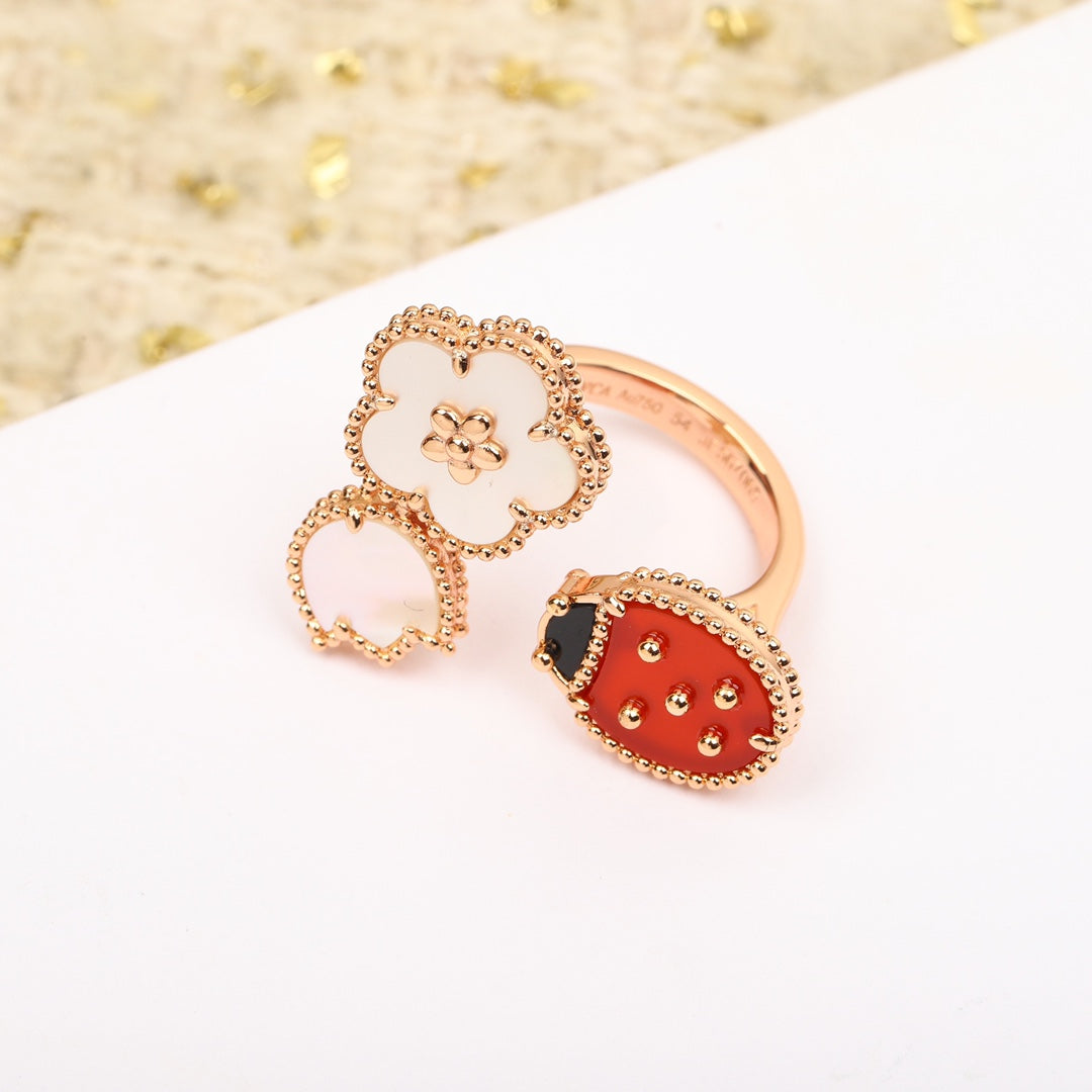 Seven star ladybug yellow gold ring JZA204