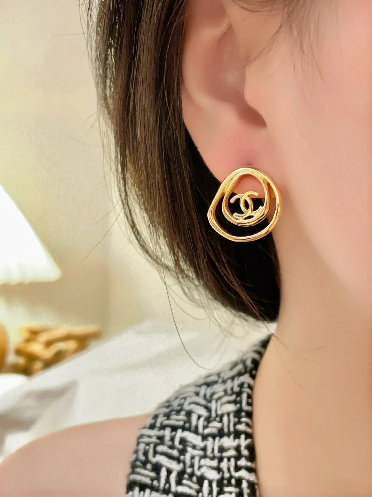 Hollow out irregular retro earrings EHA738